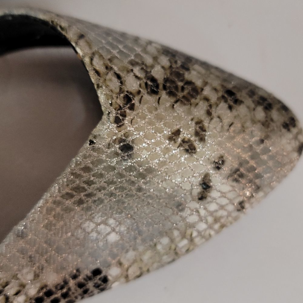 𝅺Cole Haan Women's Snake Embossed  Flat - Picture 2 of 7